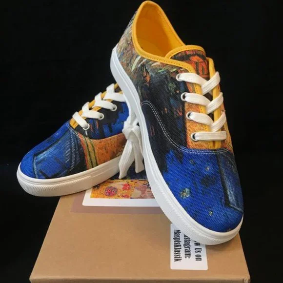 Women's Low Top Platform Lace Up Fashion Sneakers - Picture 8 of 9